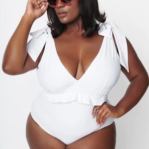 White plunge one piece bathing suit size 3x